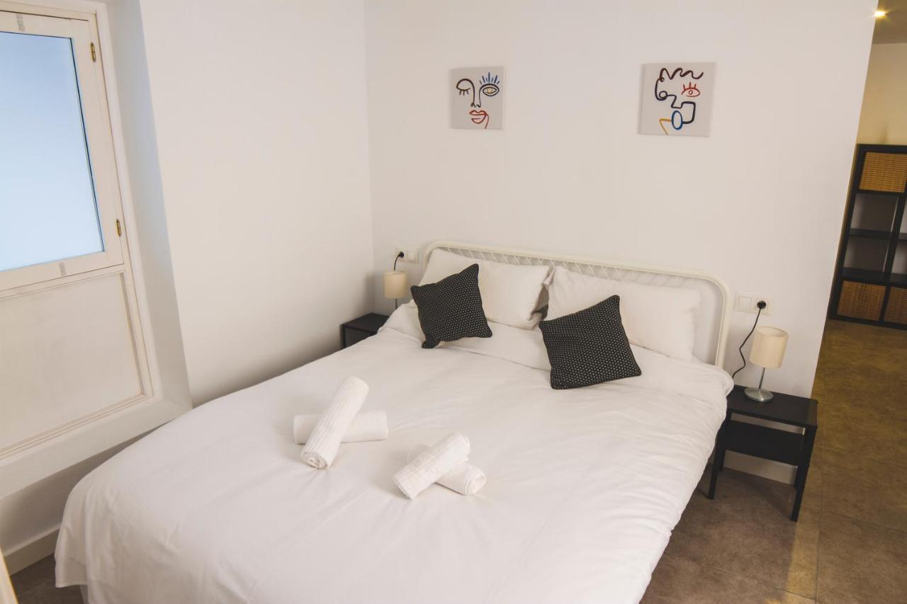 Cdz - Botica, Encantador Apartamento En Pleno Centro Historico Cádiz Kültér fotó