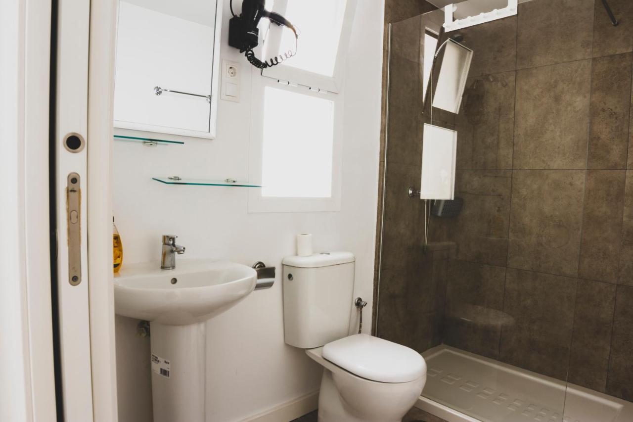 Cdz - Botica, Encantador Apartamento En Pleno Centro Historico Cádiz Kültér fotó