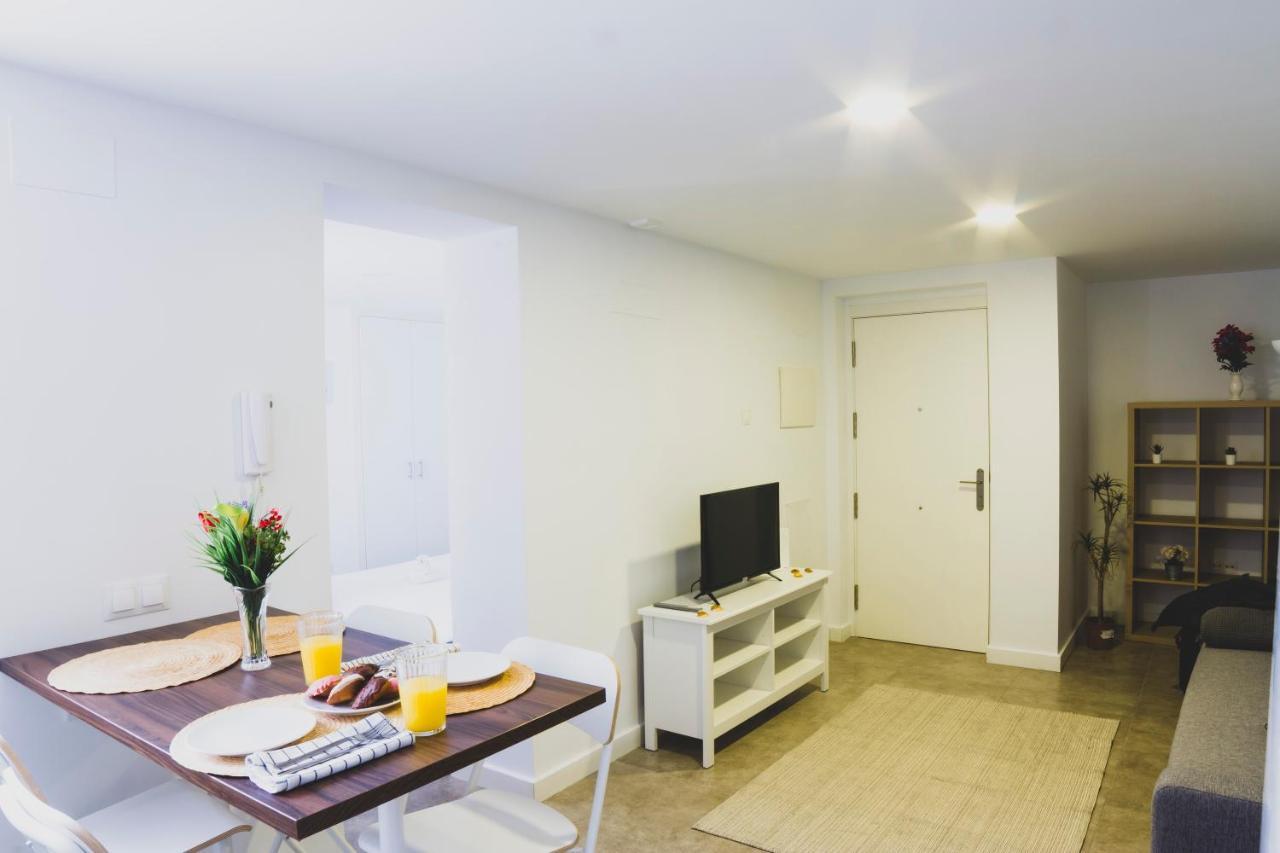 Cdz - Botica, Encantador Apartamento En Pleno Centro Historico Cádiz Kültér fotó