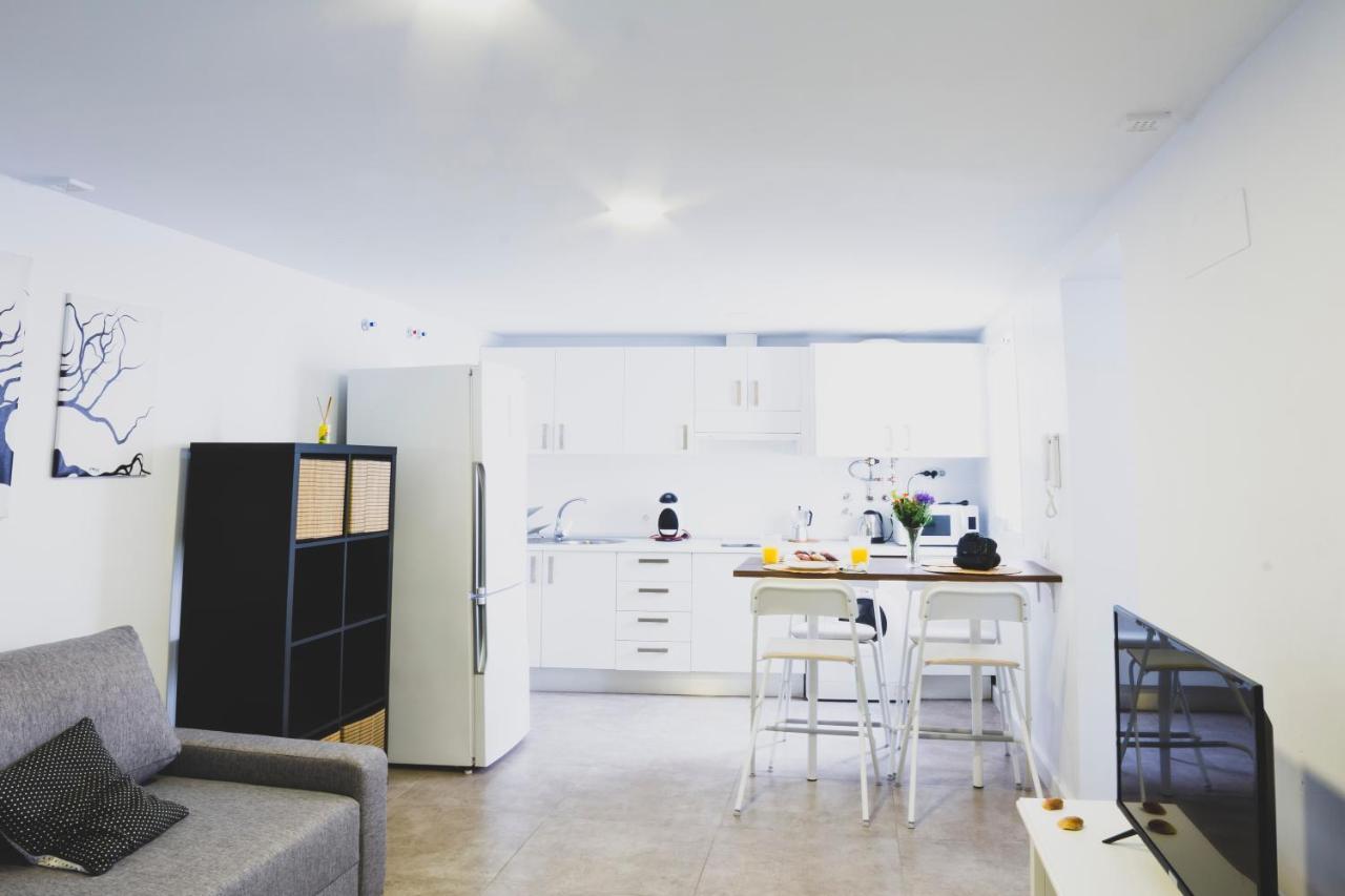 Cdz - Botica, Encantador Apartamento En Pleno Centro Historico Cádiz Kültér fotó