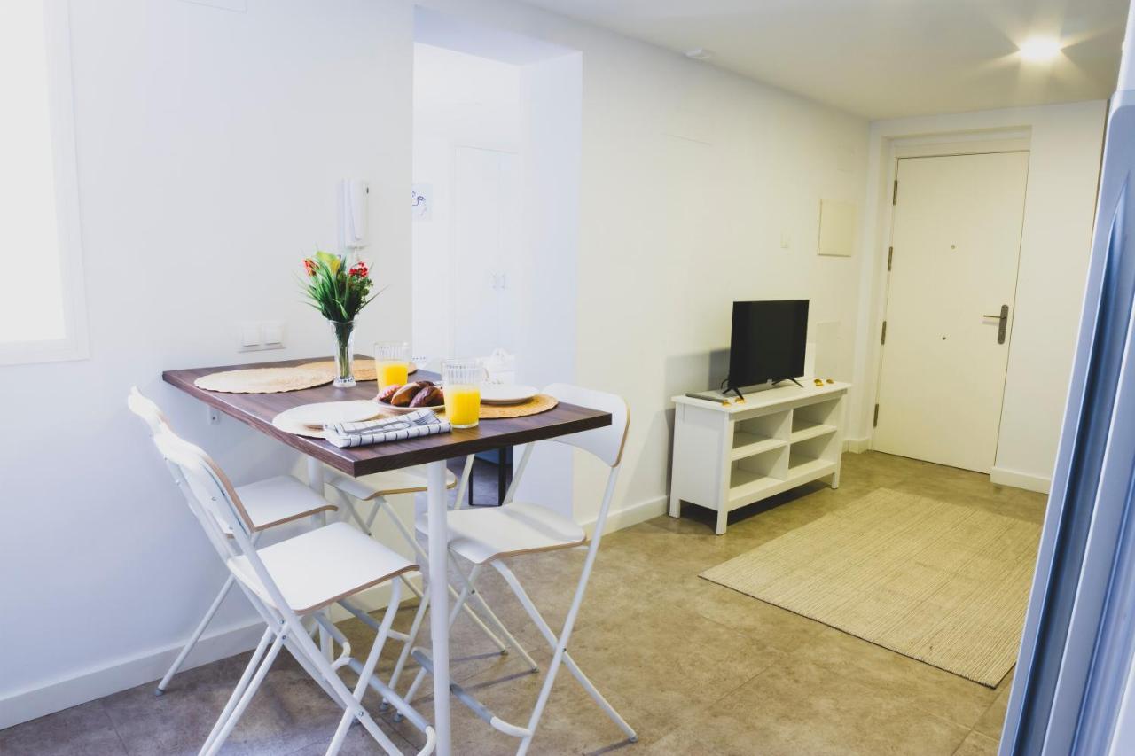 Cdz - Botica, Encantador Apartamento En Pleno Centro Historico Cádiz Kültér fotó
